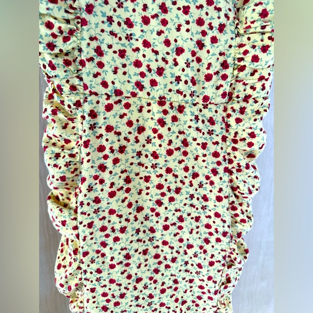 Row A Floral Yellow Dress with Ruching: Eligible 3/$25 - Picture 9 of 14